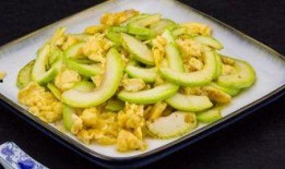 茭瓜吃茄子好吗,营养互补的佳肴探索