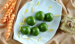 金靖胜负欲吃瓜,吃瓜群众纷纷围观