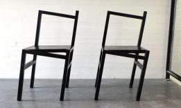 拿小椅子吃瓜,拿小椅子吃瓜的惬意生活