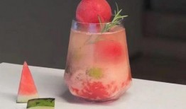 求婚惊喜现场吃瓜